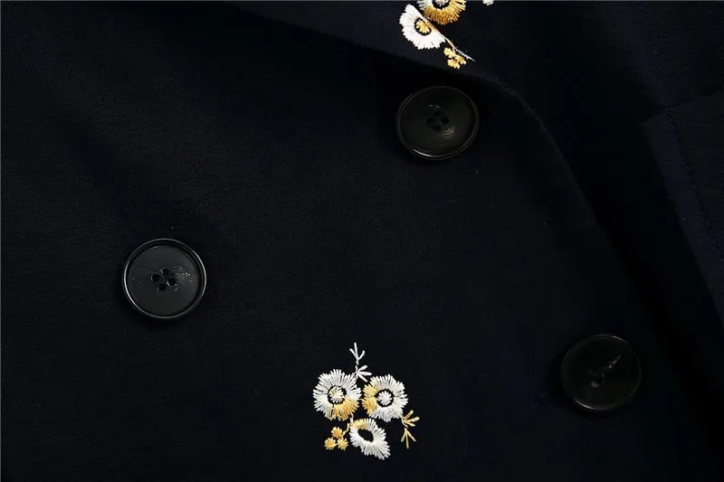 EMBROIDERED BLAZER