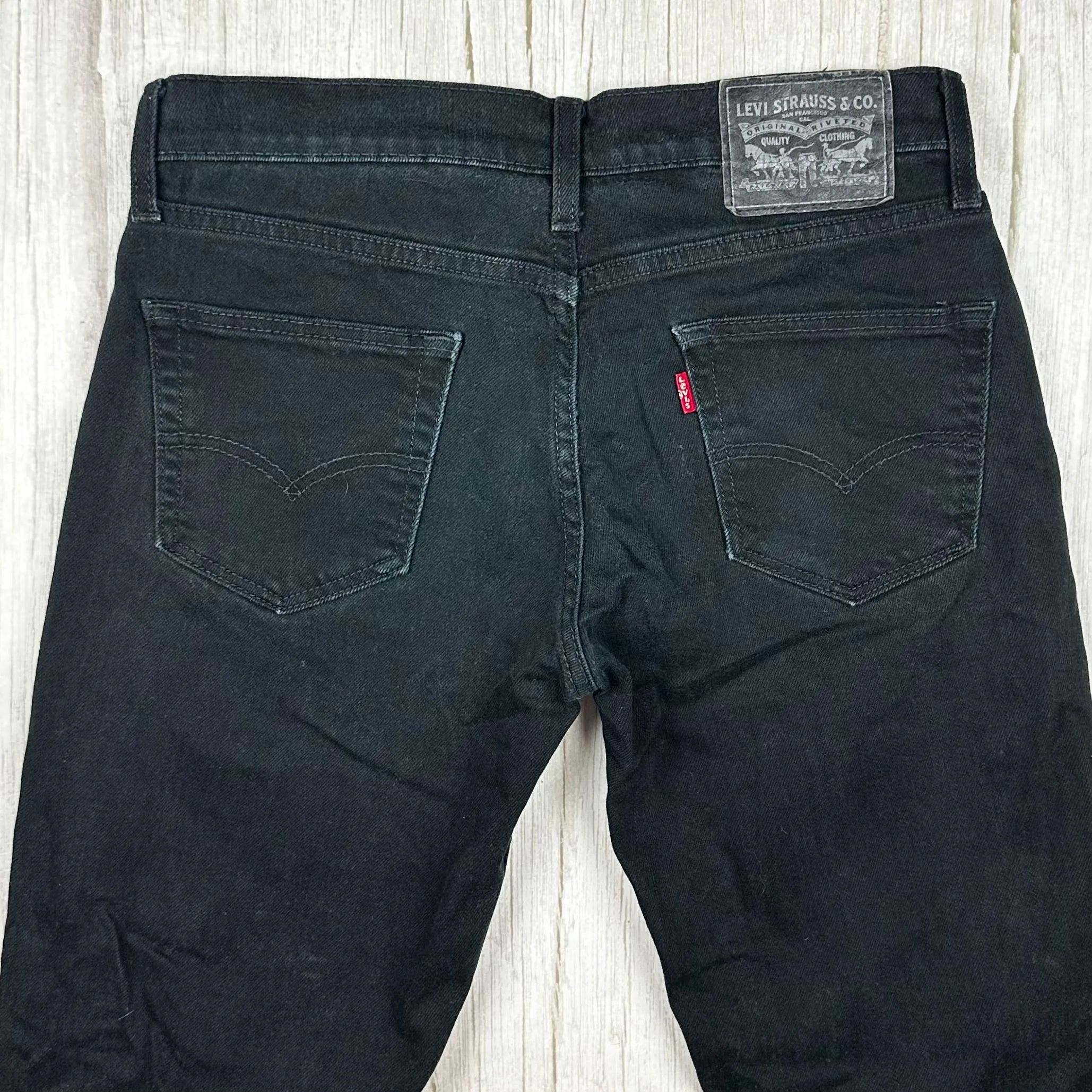 Levis Mens Black Classic Low Rise Jeans - Size 30S